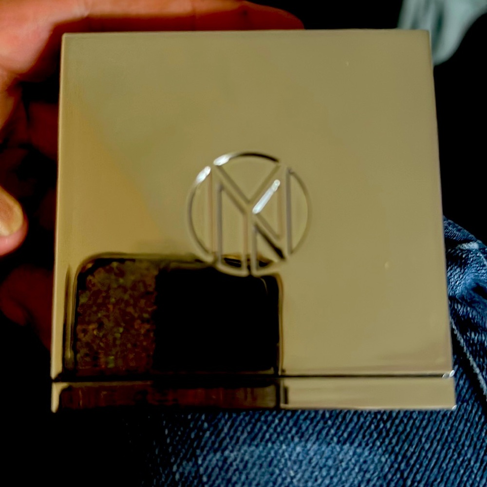 Color Boss squad Eye Shadow Pallet.  Color 963, 958, 961 and 967.